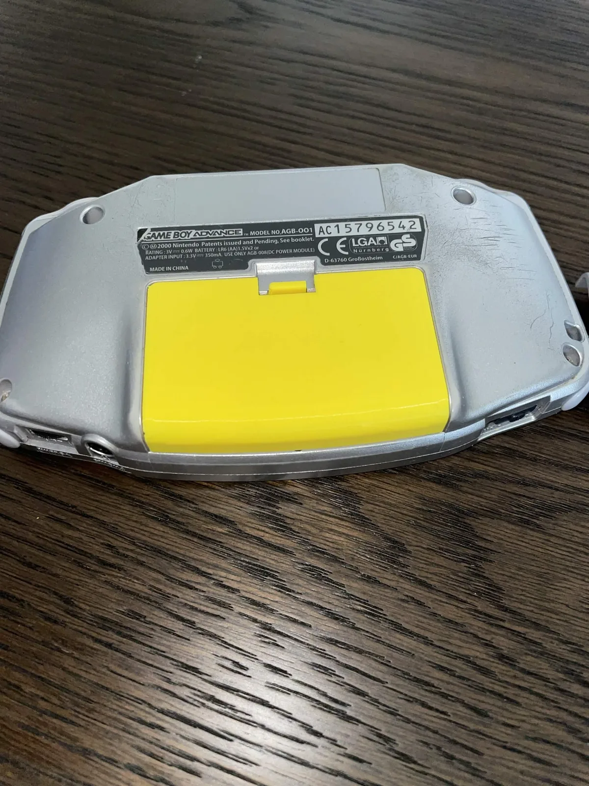 Tapa de batería de Game Boy Advance para impresión 3D, vista 2