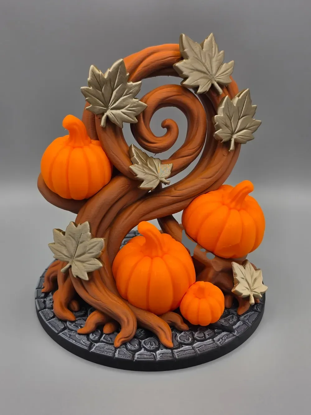Arboleda espiral de calabazas para Halloween y otoño, vista 3