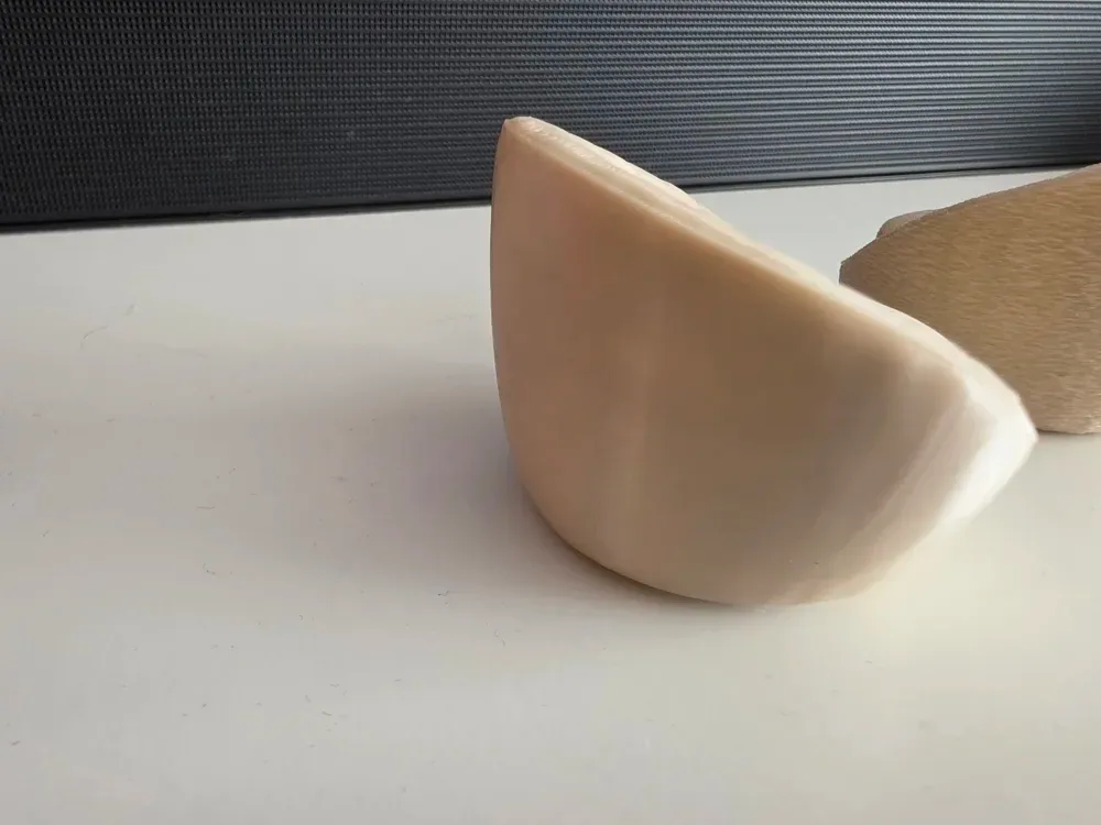 Silla decorativa moderna de concha de piel suave y difusa 1:12, vista 3