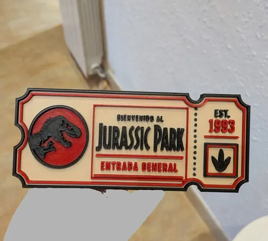 Boleto decorativo del Parque Jurásico impreso en 3D, vista 2