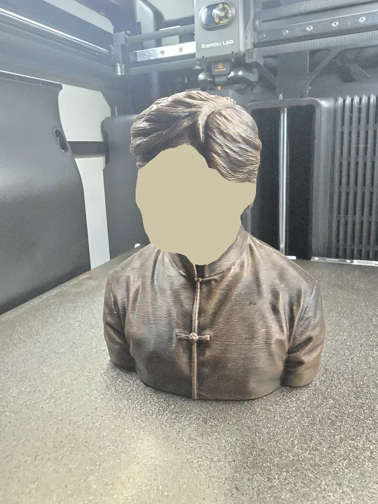 Busto de Jackie Chan | Leyenda del cine de artes marciales, vista 3