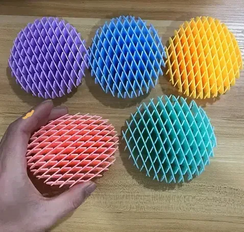 Gusano inquieto Morf para impresión 3D, vista 1