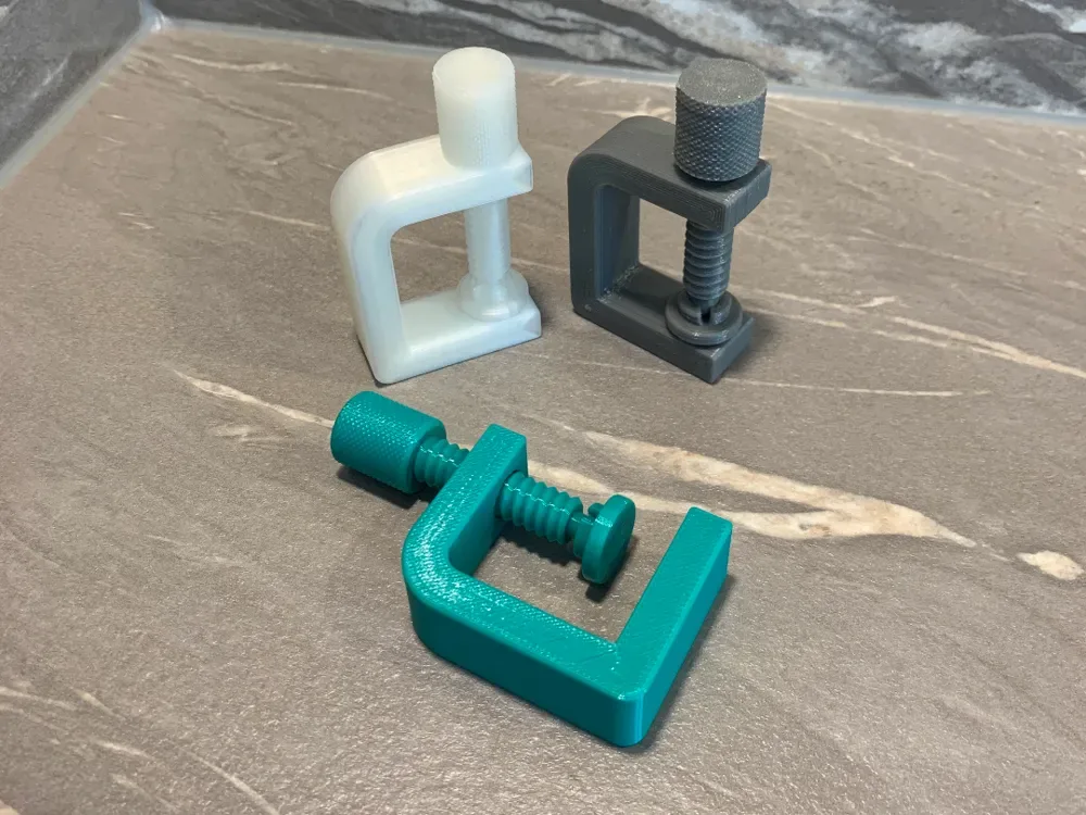 Abrazadera G más profunda para impresión 3D, vista 1