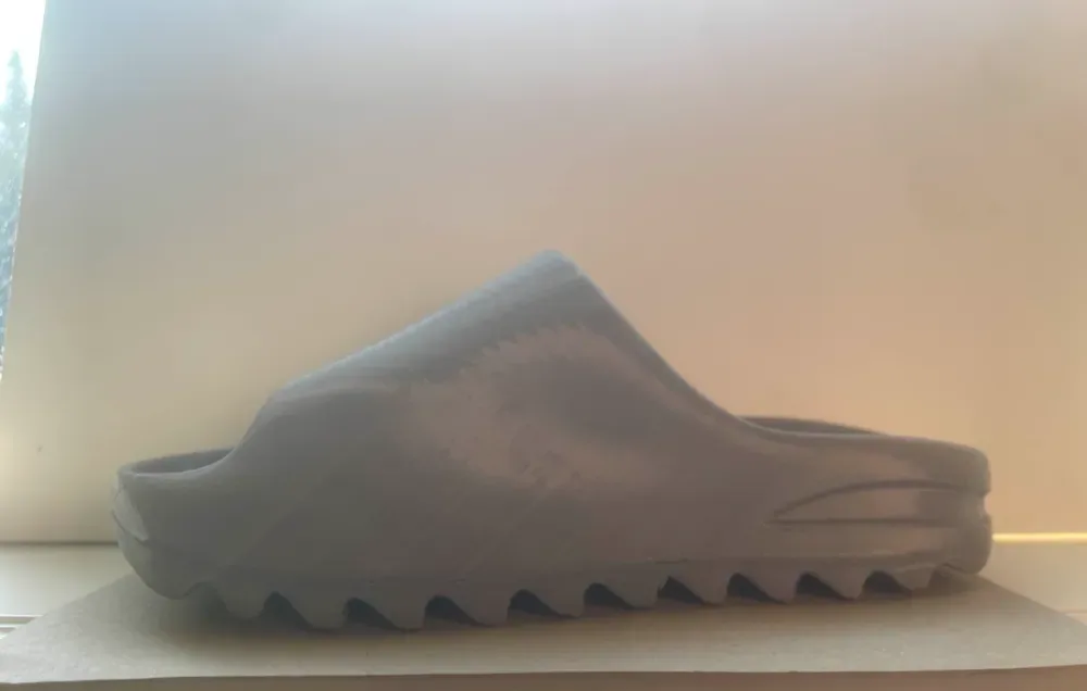 GRANDES diapositivas yeezy, vista 1