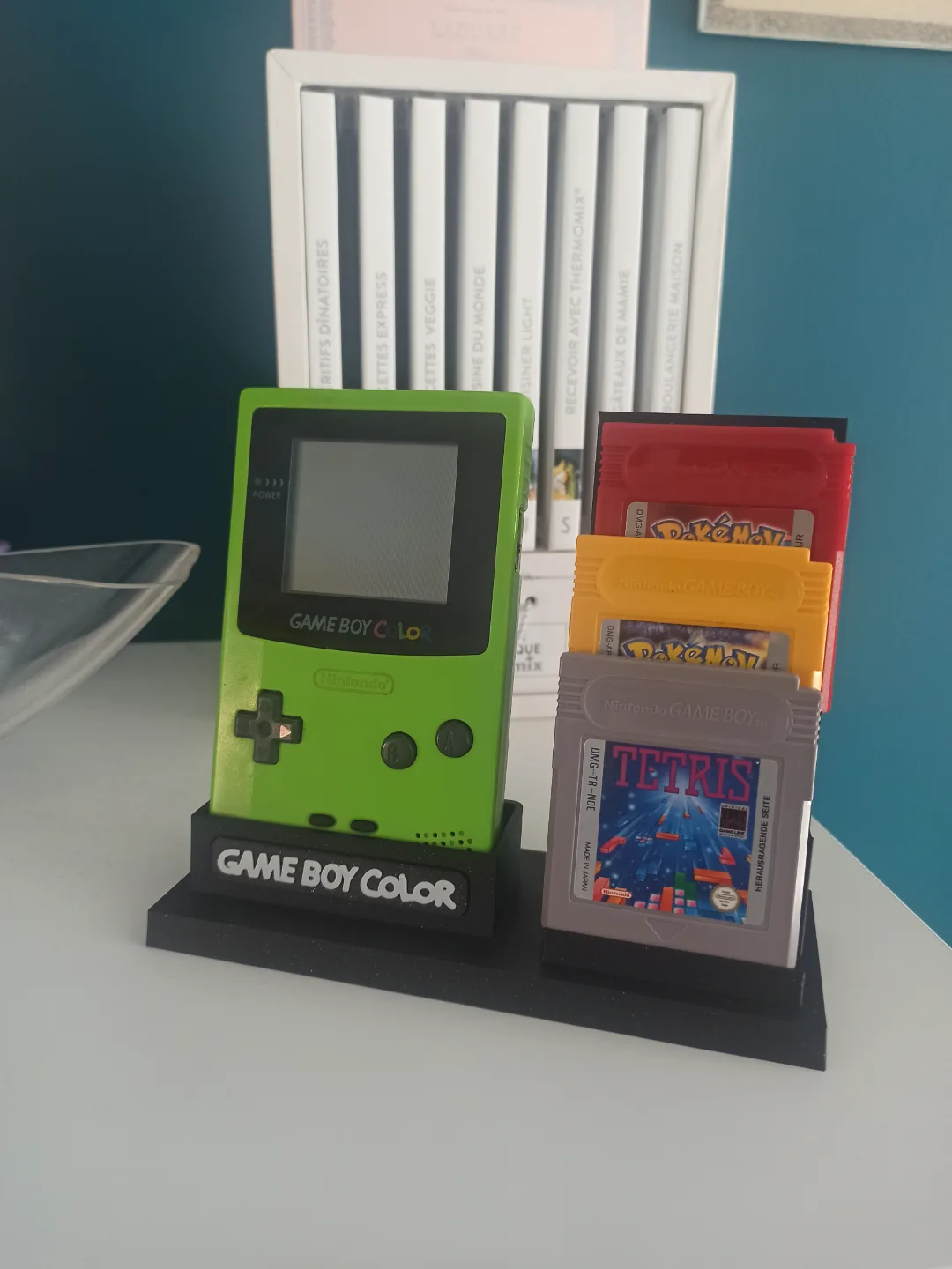 Soporte y cartuchos minimalistas para GameBoyColor para impresión 3D, vista 3