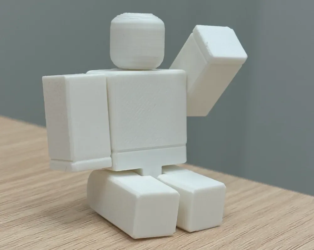 Figura Roblox articulada, vista 1