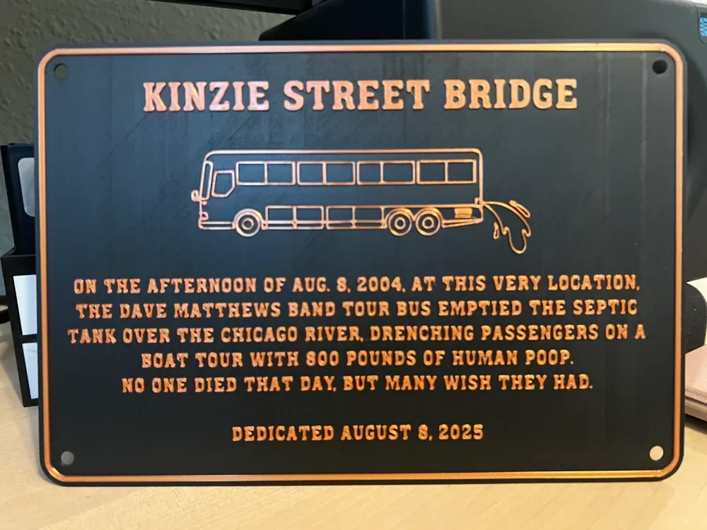 Placa del incidente del autobús de Dave Matthews Band, vista 1