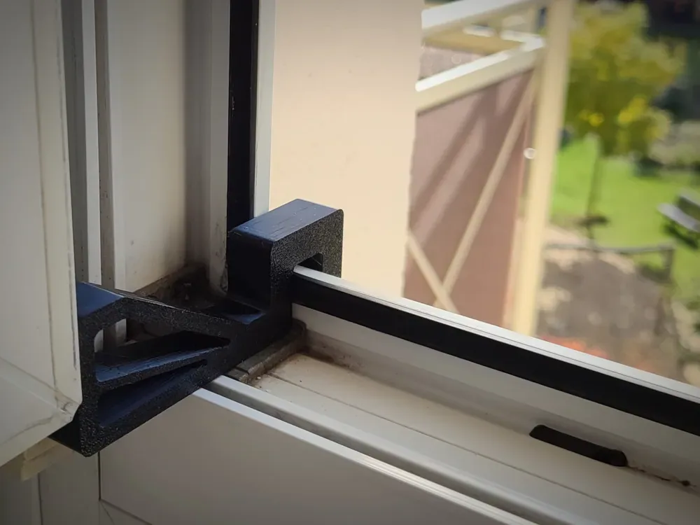 Cuña para ventanas modernas, vista 1