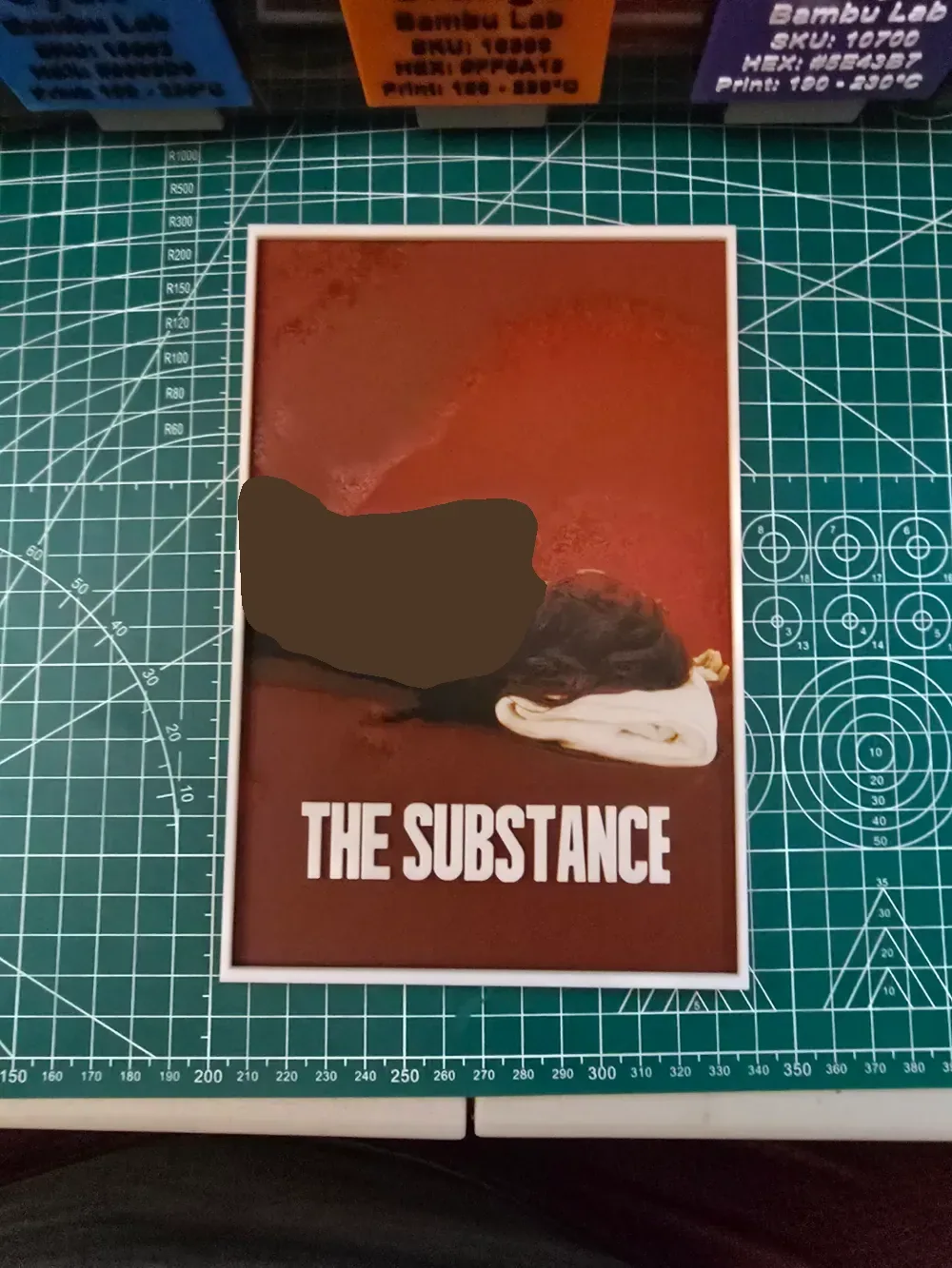 Póster de la película La Sustancia - Hueforge Art, vista 2