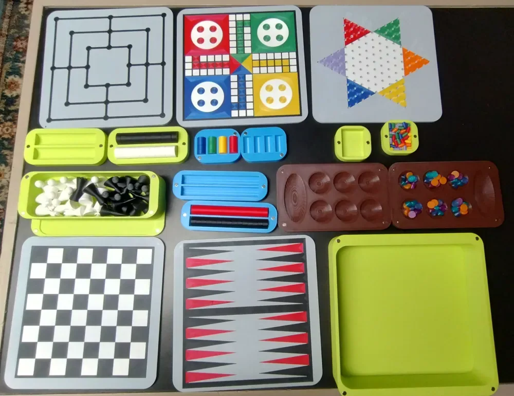 Juego de caja de juego de mesa 7 en 1, vista 2