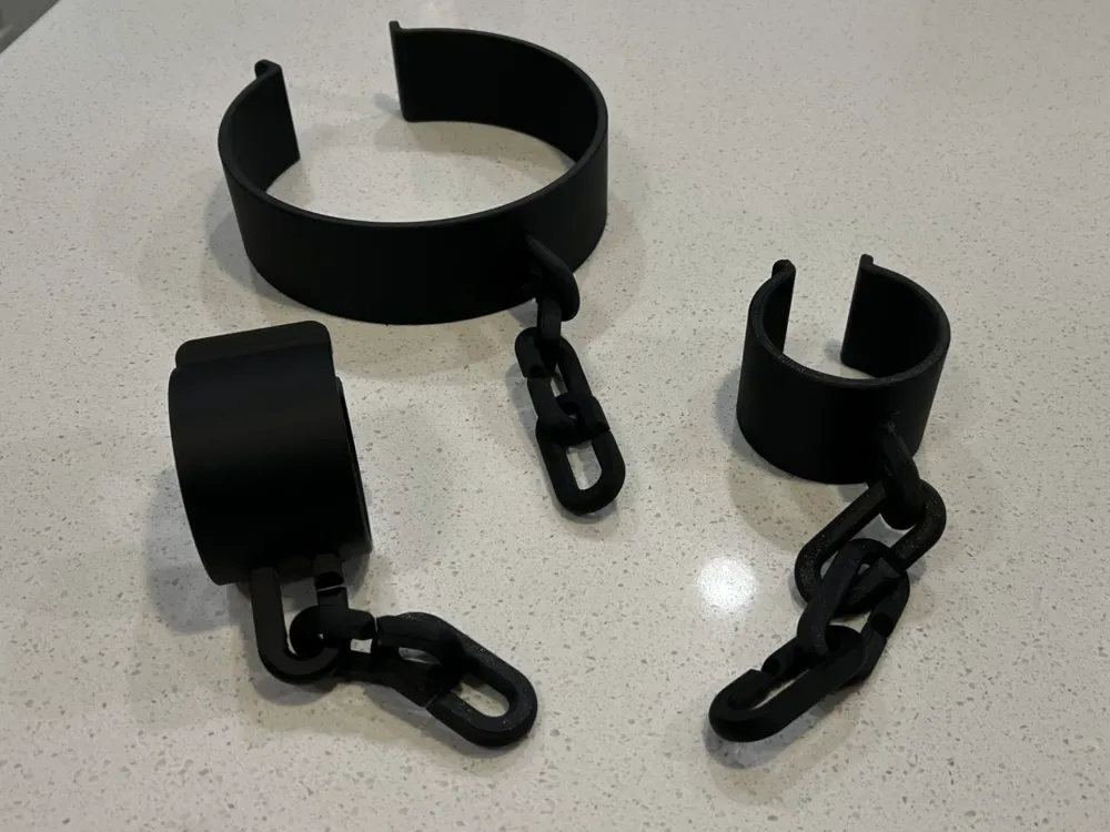 Apoyo para el cuello y esposas, vista 1