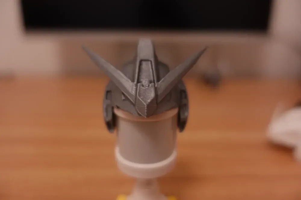 ¿Por qué esto no sería considerado un mecha? -Una persona con un sensor de piel Gundam., vista 3