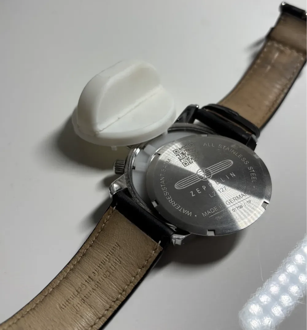 Herramienta para abrir relojes para impresión 3D, vista 1