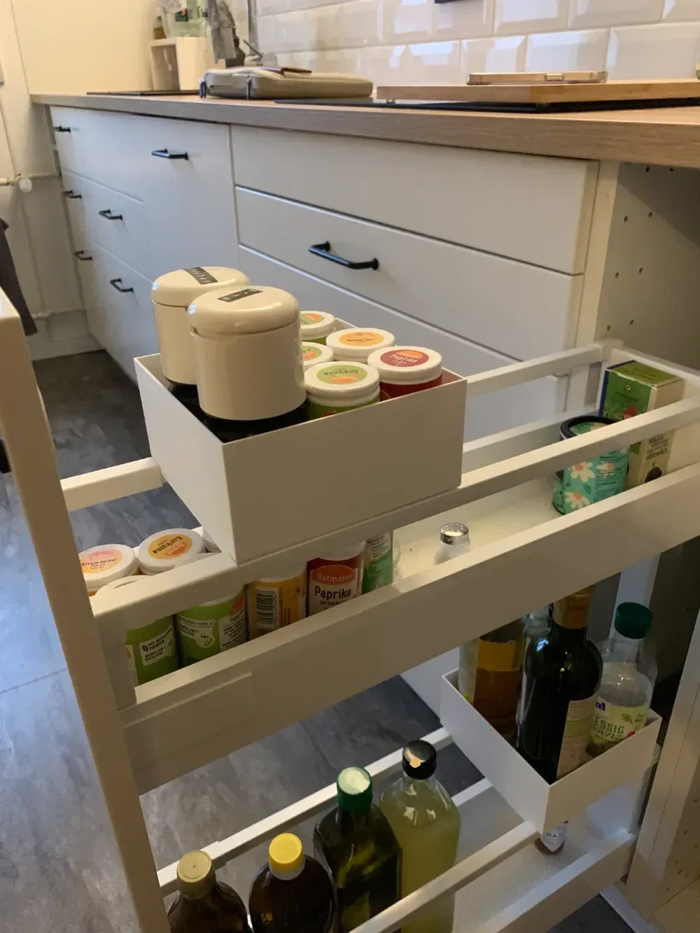 Extensión de cajón Ikea Metod Maximera de 20 cm para aceites, etc., vista 3