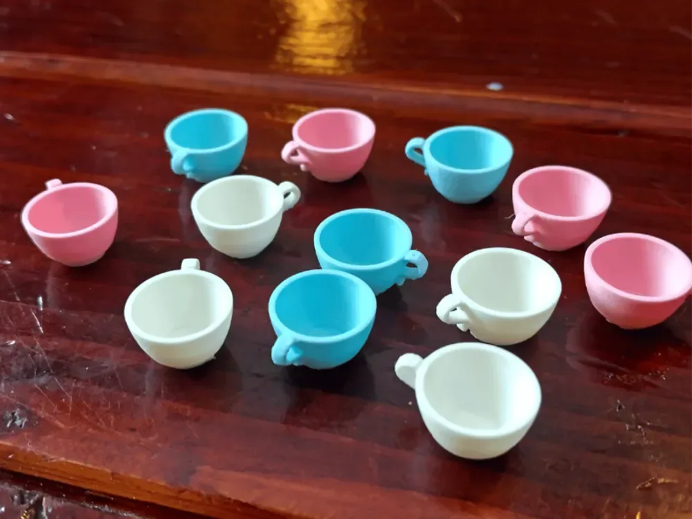 pequeñas tazas de té, vista 1
